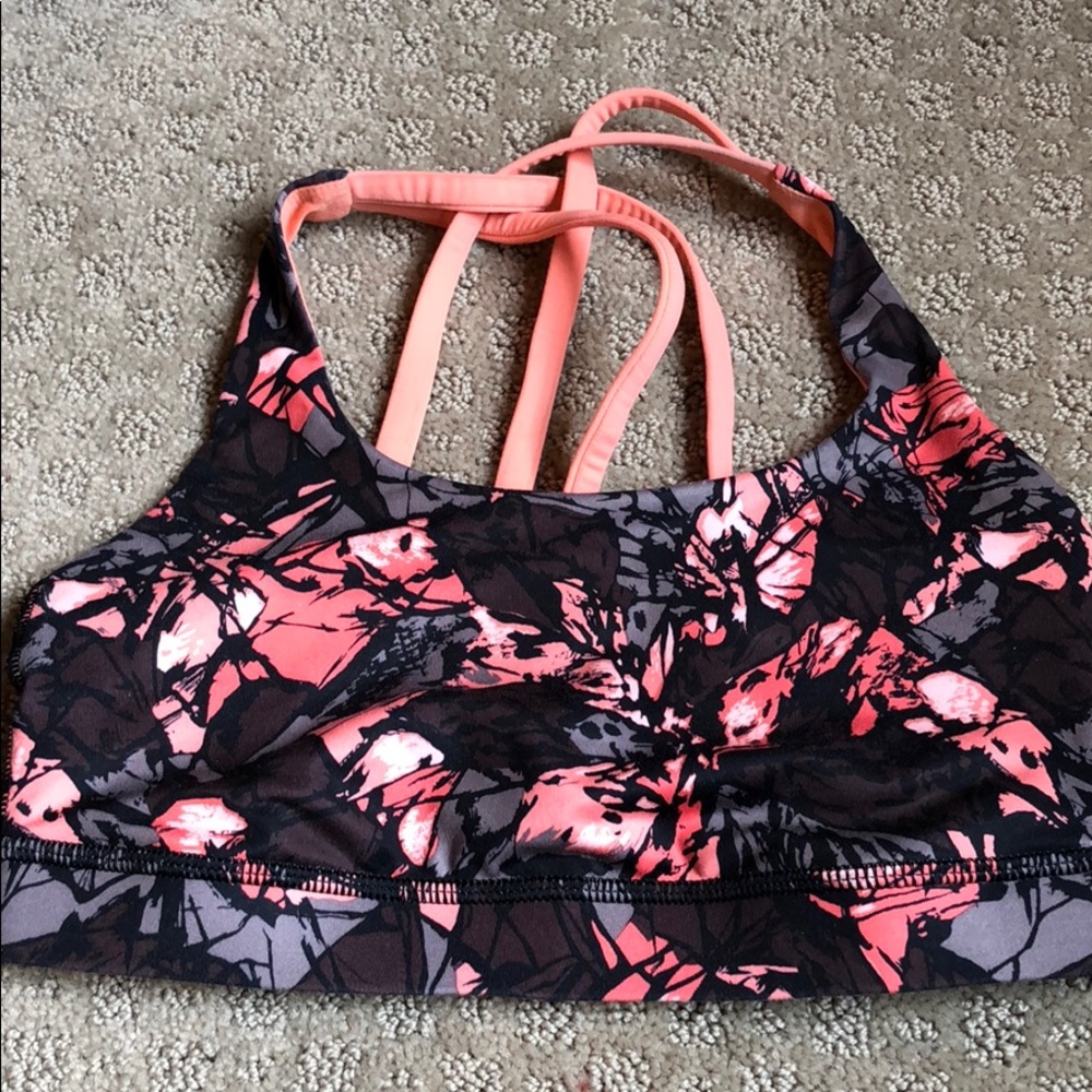 Lululemon sports bra